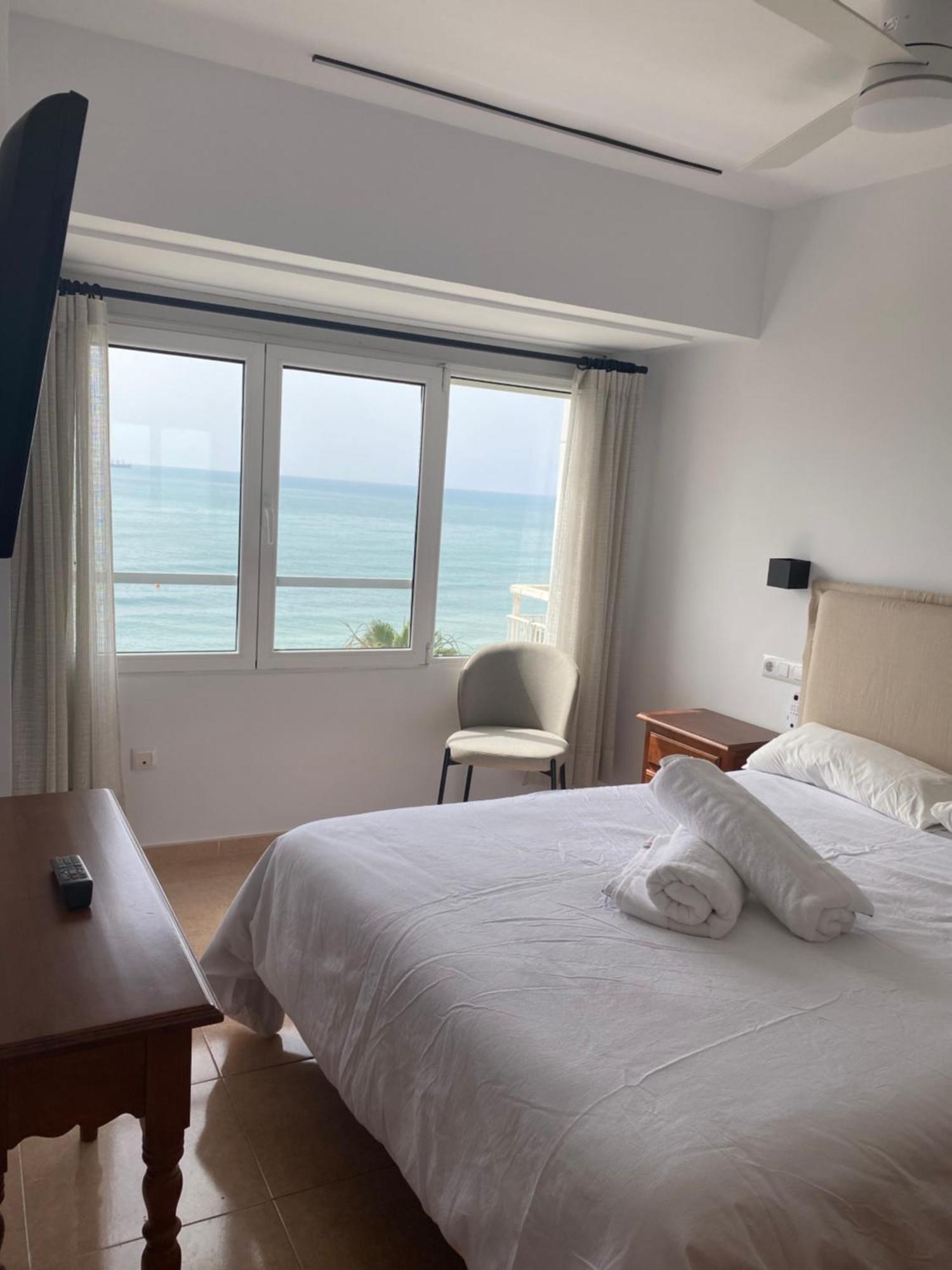 Apartamento Con Terraza Vista Al Mar Malagueta مالقة المظهر الخارجي الصورة